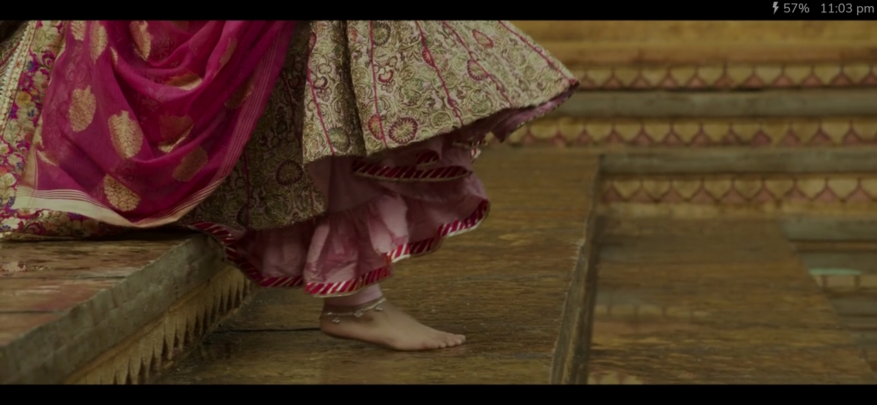 Manushi Chhillar Feet